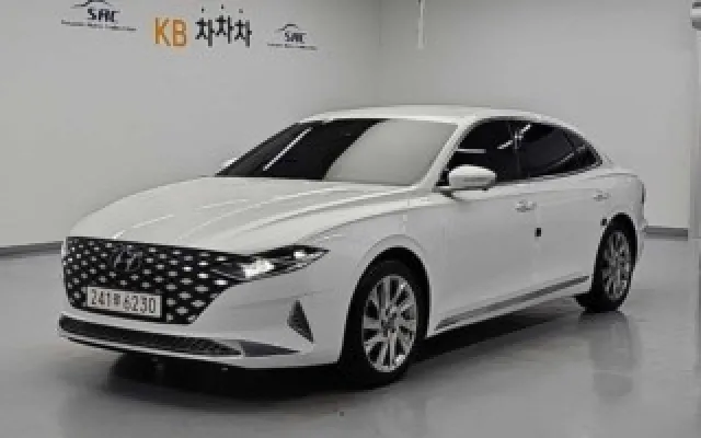 디올뉴그랜저 중고차 더 뉴 그랜저 IG 하이브리드 캘리그래피 매물 사진 11 - 2022/03 87,617km